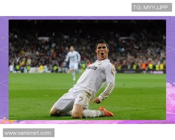 足球明星35号门背后的传奇故事与不为人知的奋斗历程 足球明星35号门背后的传奇故事与不为人知的奋斗历程