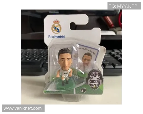 足球明星人偶直播视频带你领略球场魅力与偶像风采的完美结合