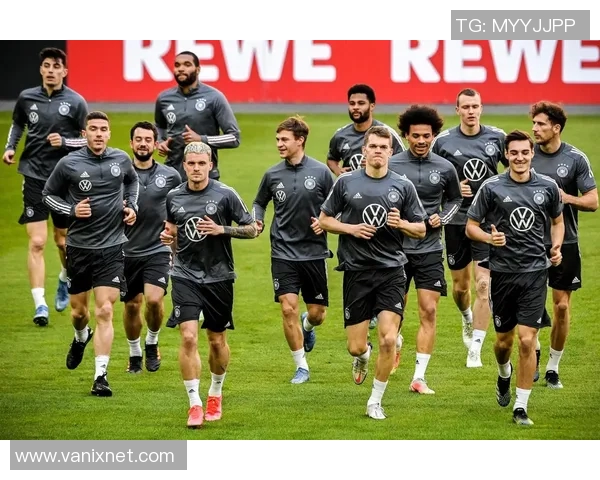 全球足球明星身高大比拼揭秘你不知道的身高故事与成就